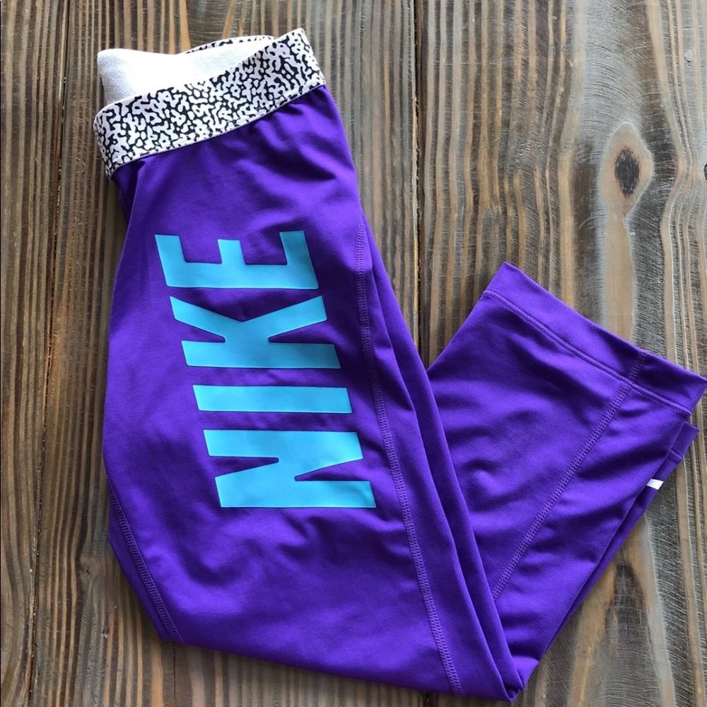 SOLD!!!Nike dri-fit workout capris